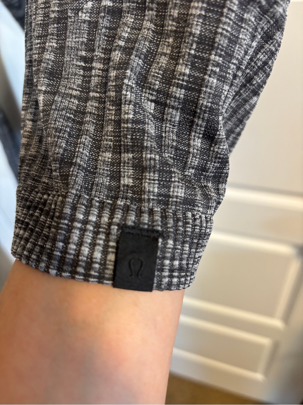 Lululemon Rest Less Pullover - Picture 4 of 5